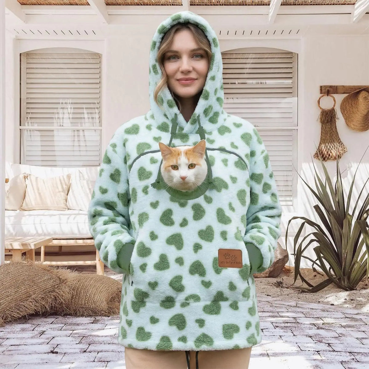 PetHug™ Hoodie 🐶🐱💖 — Cozy Pet Pouch & Warm Comfort